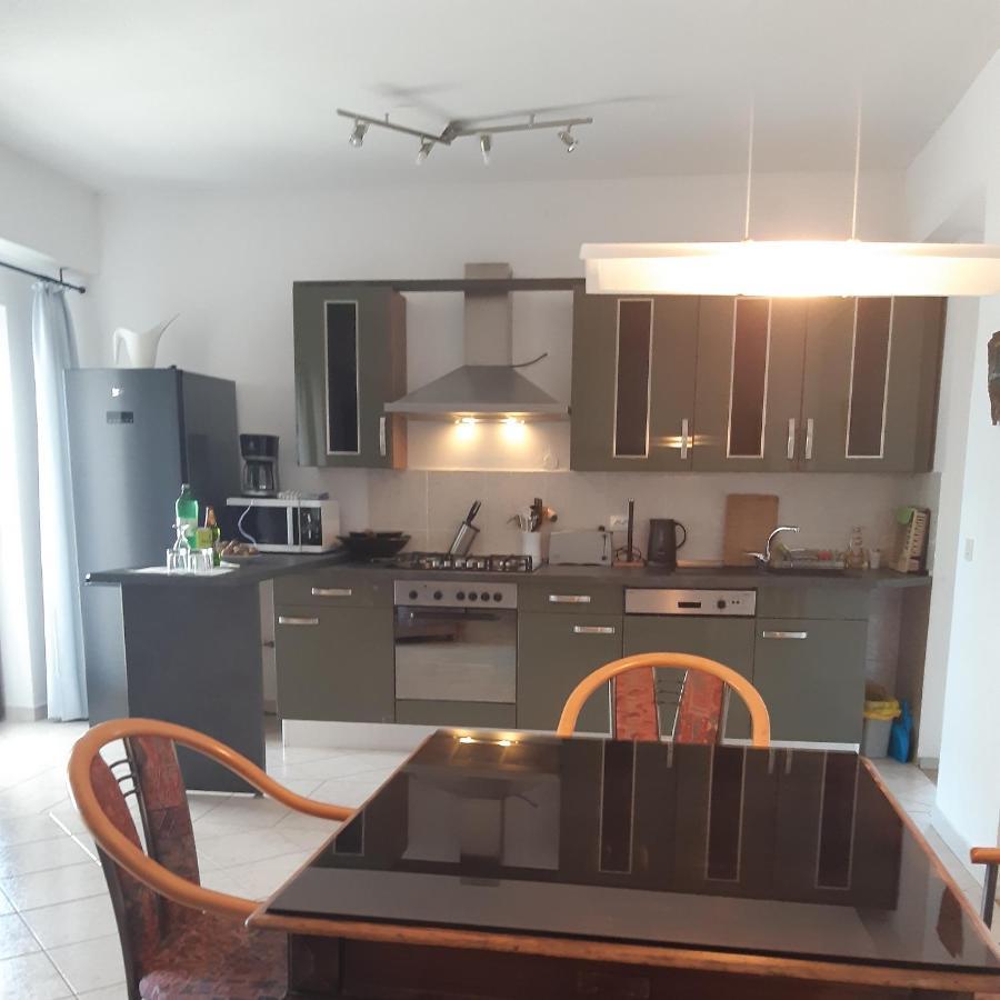 Apartment Nevija E Natale Opric エクステリア 写真