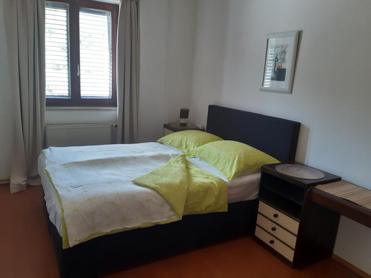 Apartment Nevija E Natale Opric エクステリア 写真